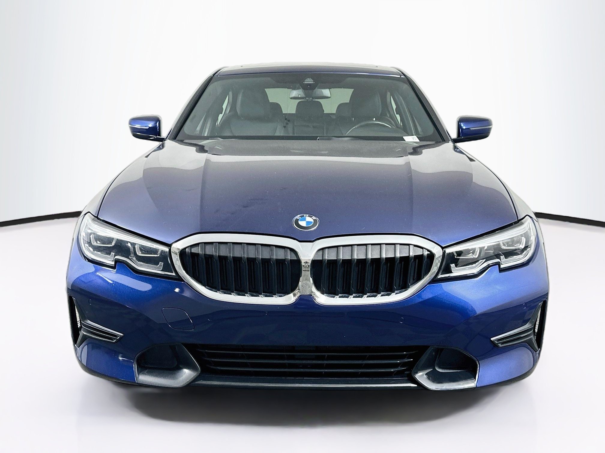 Used 2020 BMW 330i xDrive Sedan w/ Convenience Package AWD/4WD image 2