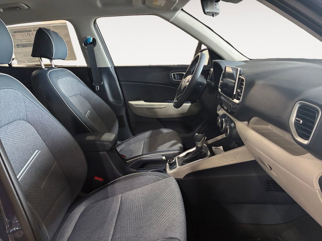 New 2026 Hyundai Venue SEL FWD image 15