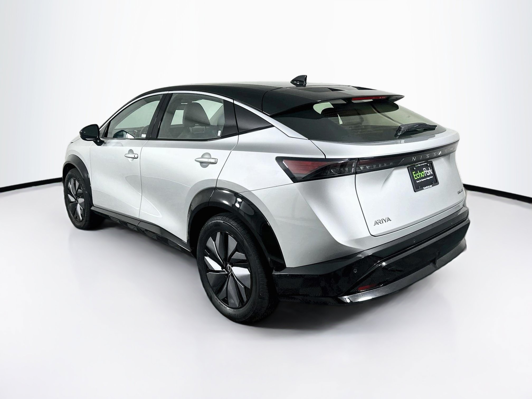 Used 2023 Nissan Ariya FWD image 5