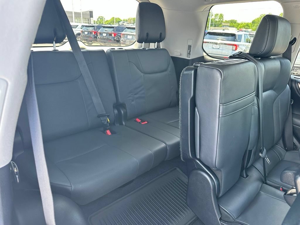 Used 2020 Lexus LX 570 4WD w/ Luxury Package image 44