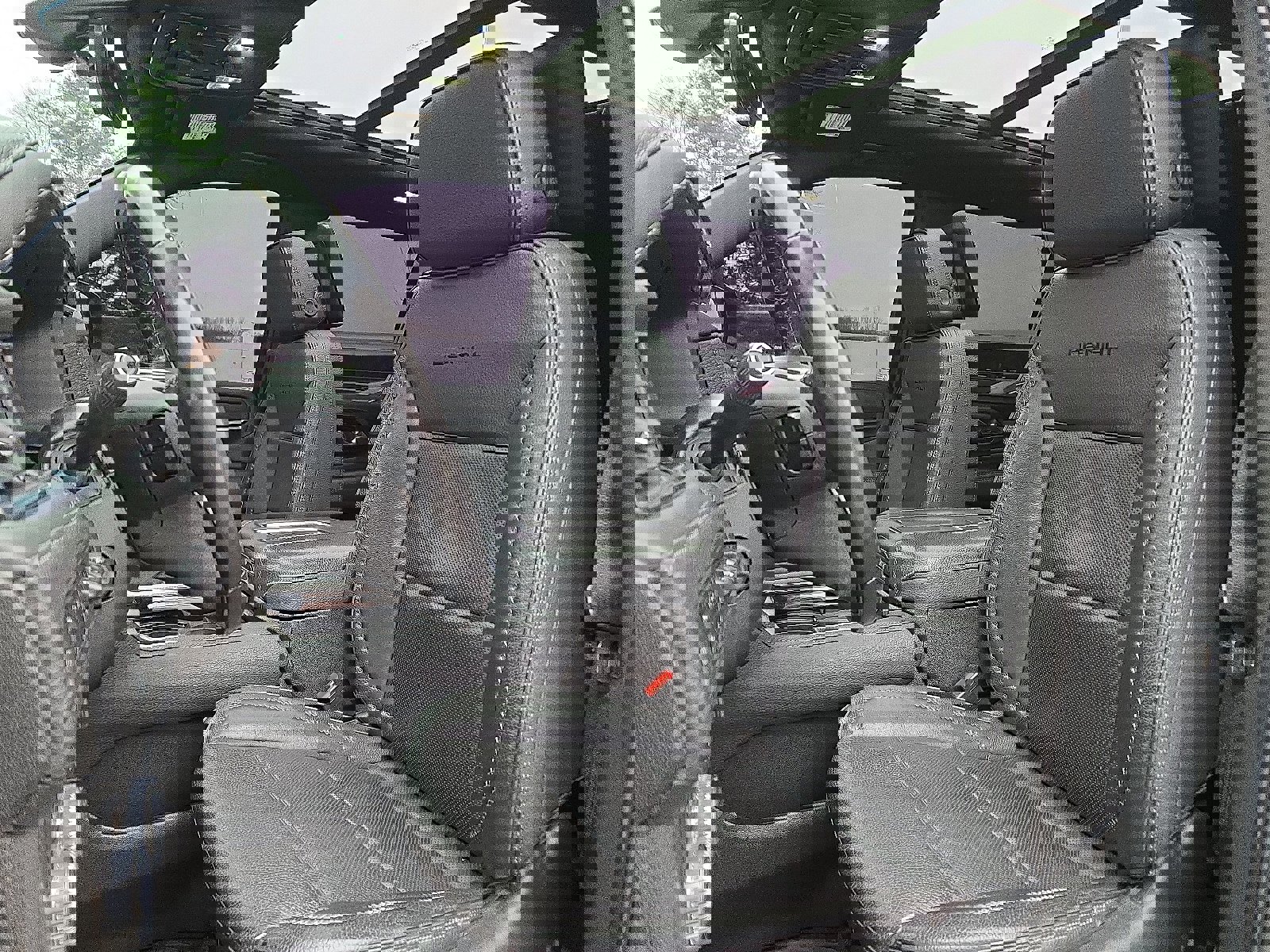 Used 2021 GMC Yukon Denali w/ Denali Ultimate Package image 14