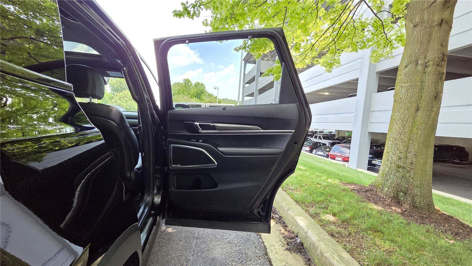 Certified 2024 Kia Telluride SX Prestige X-Line AWD/4WD image 39