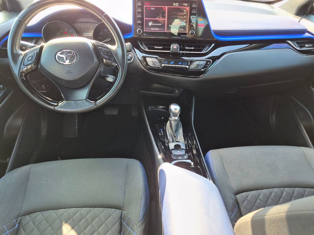 Used 2022 Toyota C-HR XLE FWD image 15