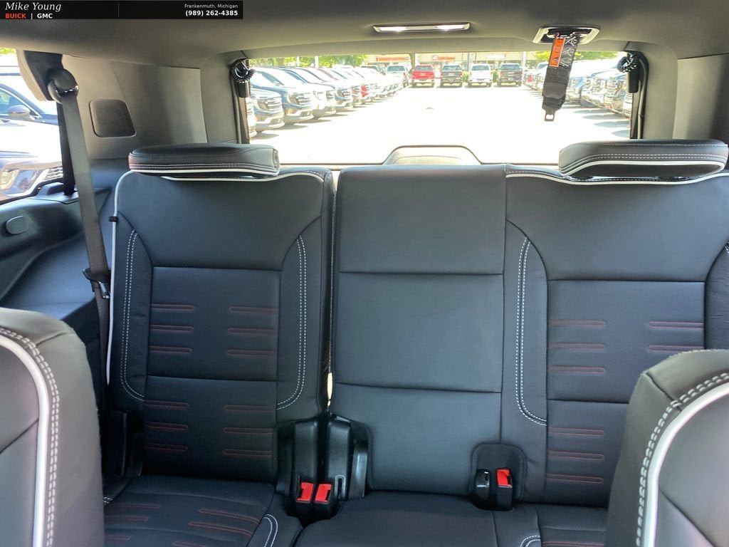 New 2026 GMC Yukon AT4 Ultimate w/ LPO, Floor Liner Package AWD/4WD image 13