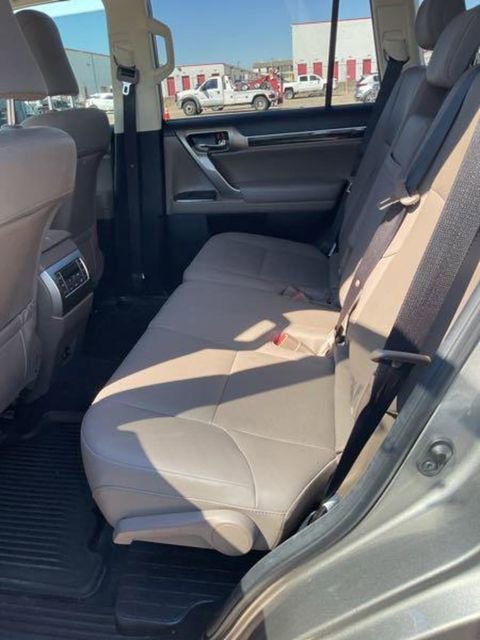 Used 2020 Lexus GX 460 Premium w/ Premium Package image 13
