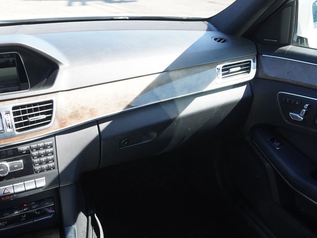 Used 2015 Mercedes-Benz E 350 4MATIC Sedan image 26