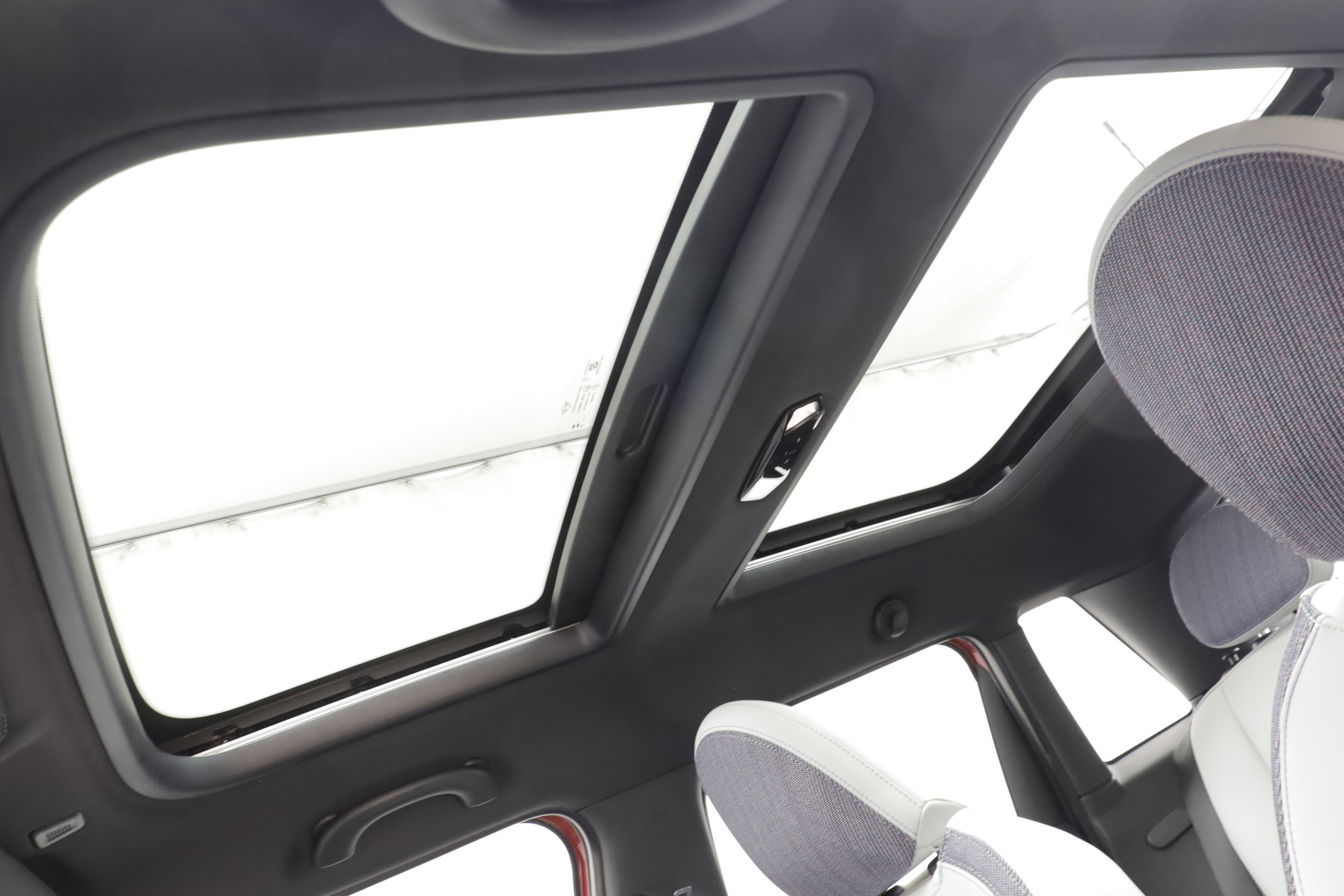 New 2027 MINI Cooper 4-Door Hardtop FWD image 18