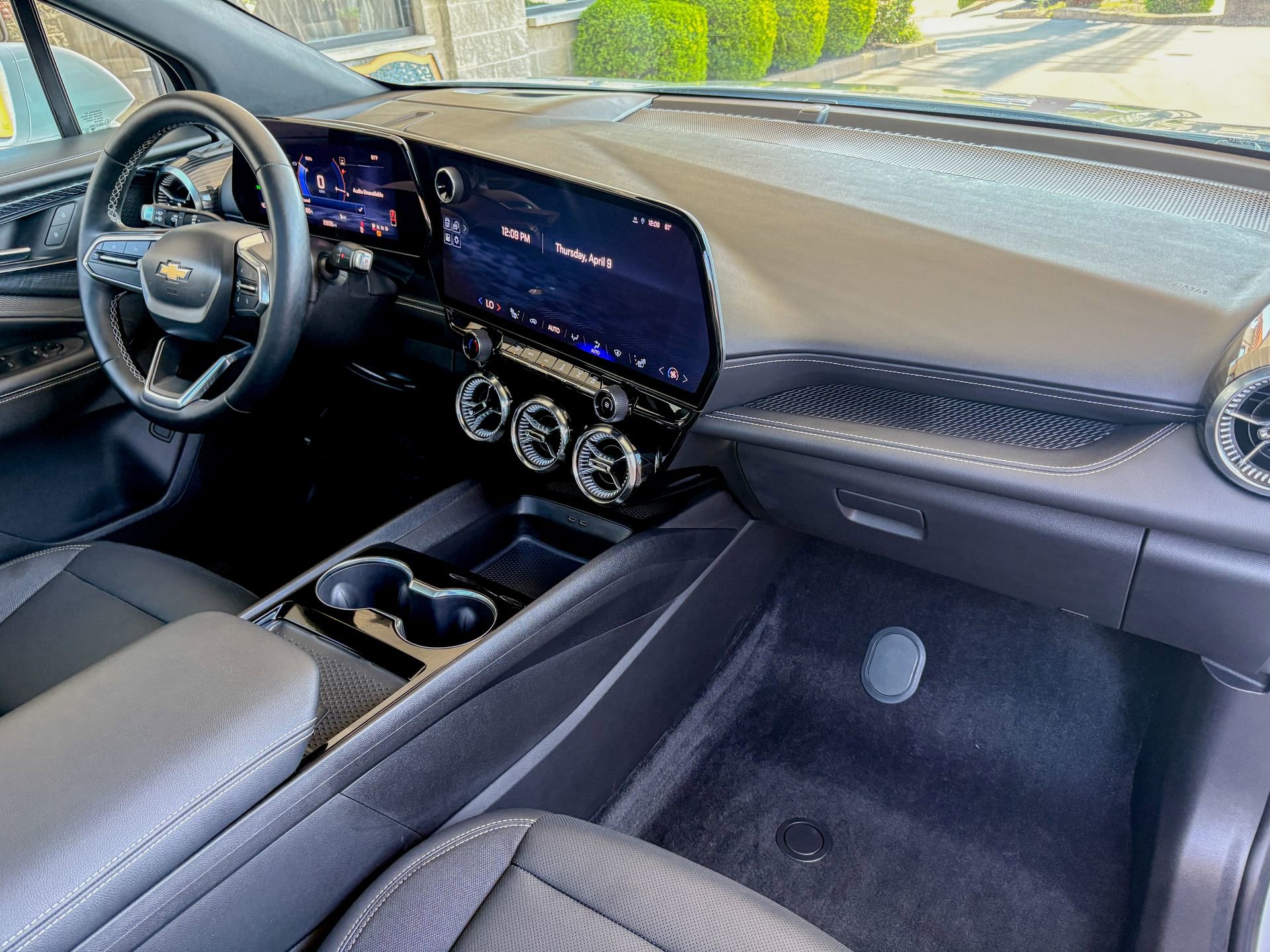 Used 2024 Chevrolet Blazer EV LT image 18