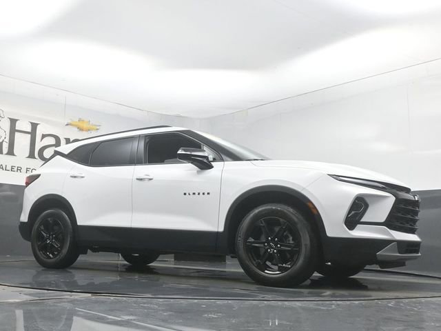 Used 2024 Chevrolet Blazer LT w/ Midnight/Sport Edition image 2