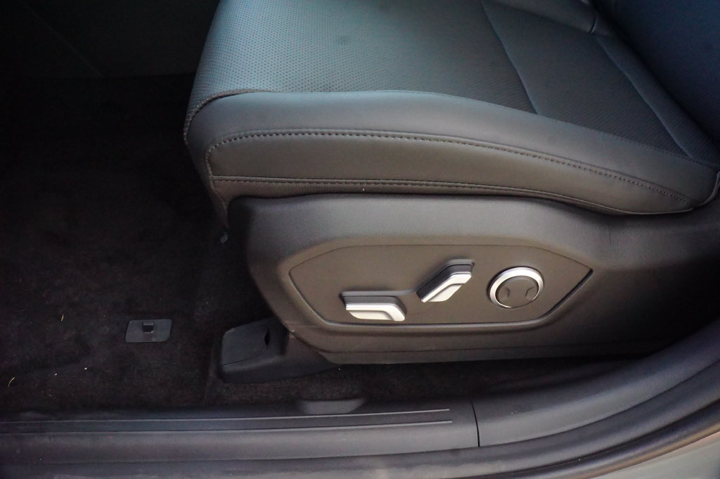 New 2026 Hyundai Santa Fe SEL FWD image 16