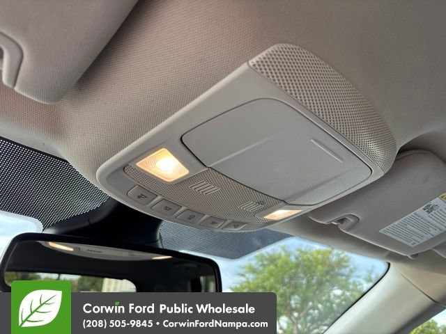 Used 2022 Ford Edge Titanium AWD/4WD image 21