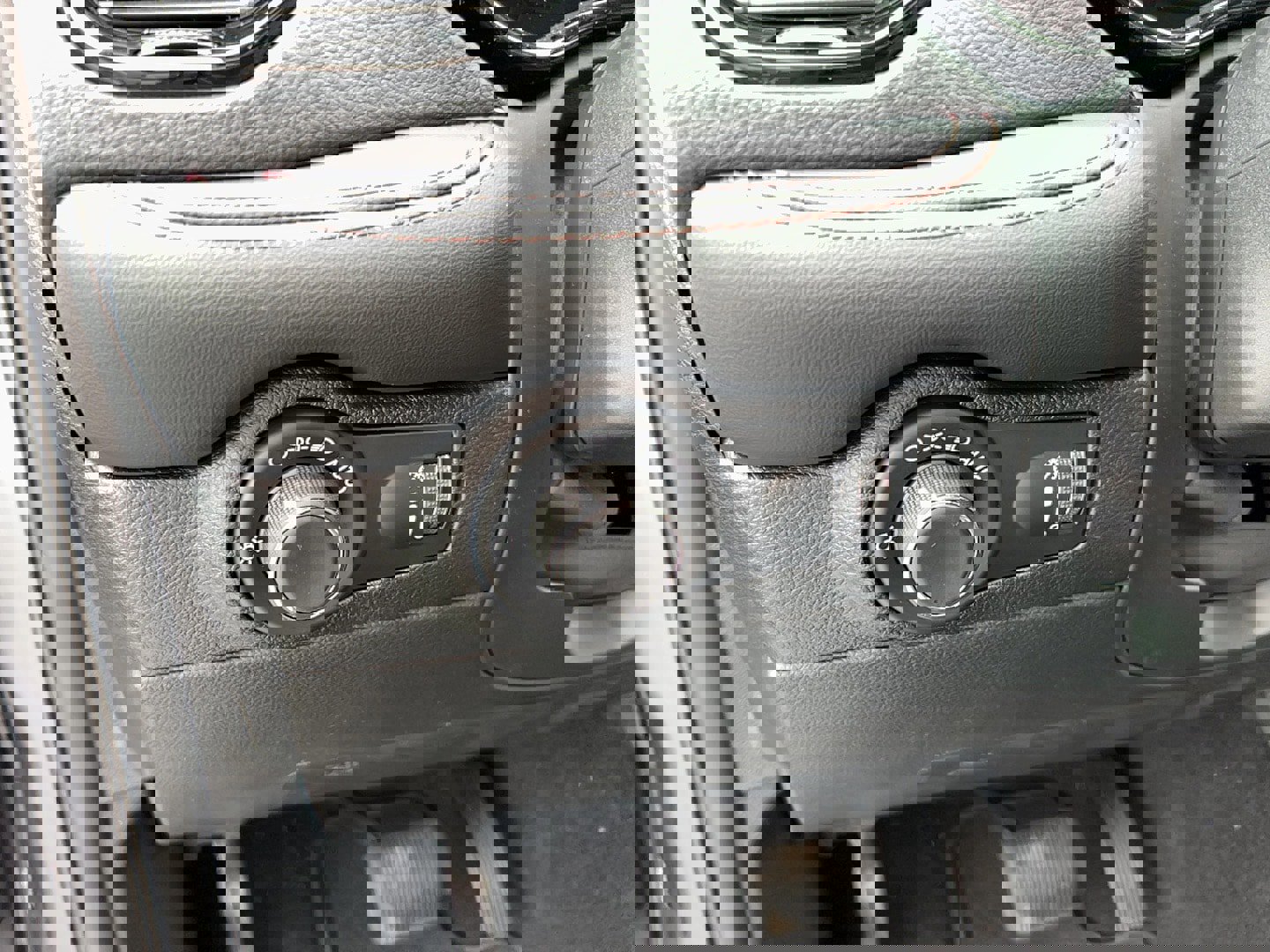 New 2025 Dodge Durango R/T w/ Blacktop Package image 19