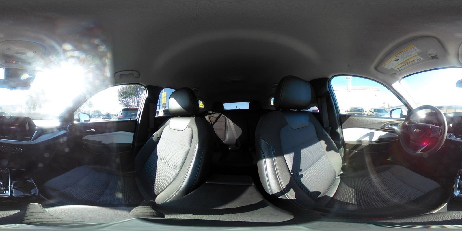 Used 2025 Chevrolet Trax LT FWD image 41