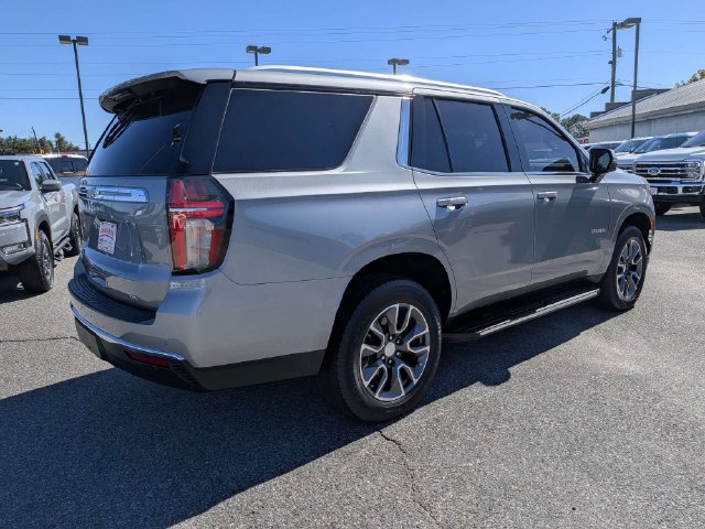 Used 2023 Chevrolet Tahoe LT w/ Luxury Package RWD image 4