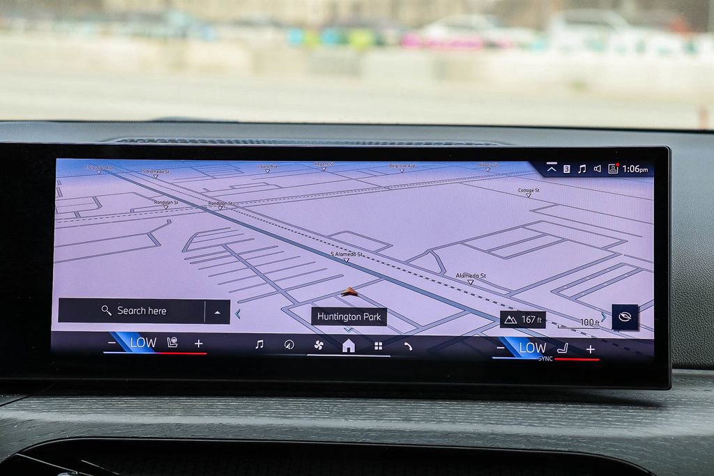 Certified 2025 BMW 330i Sedan w/ Convenience Package image 16