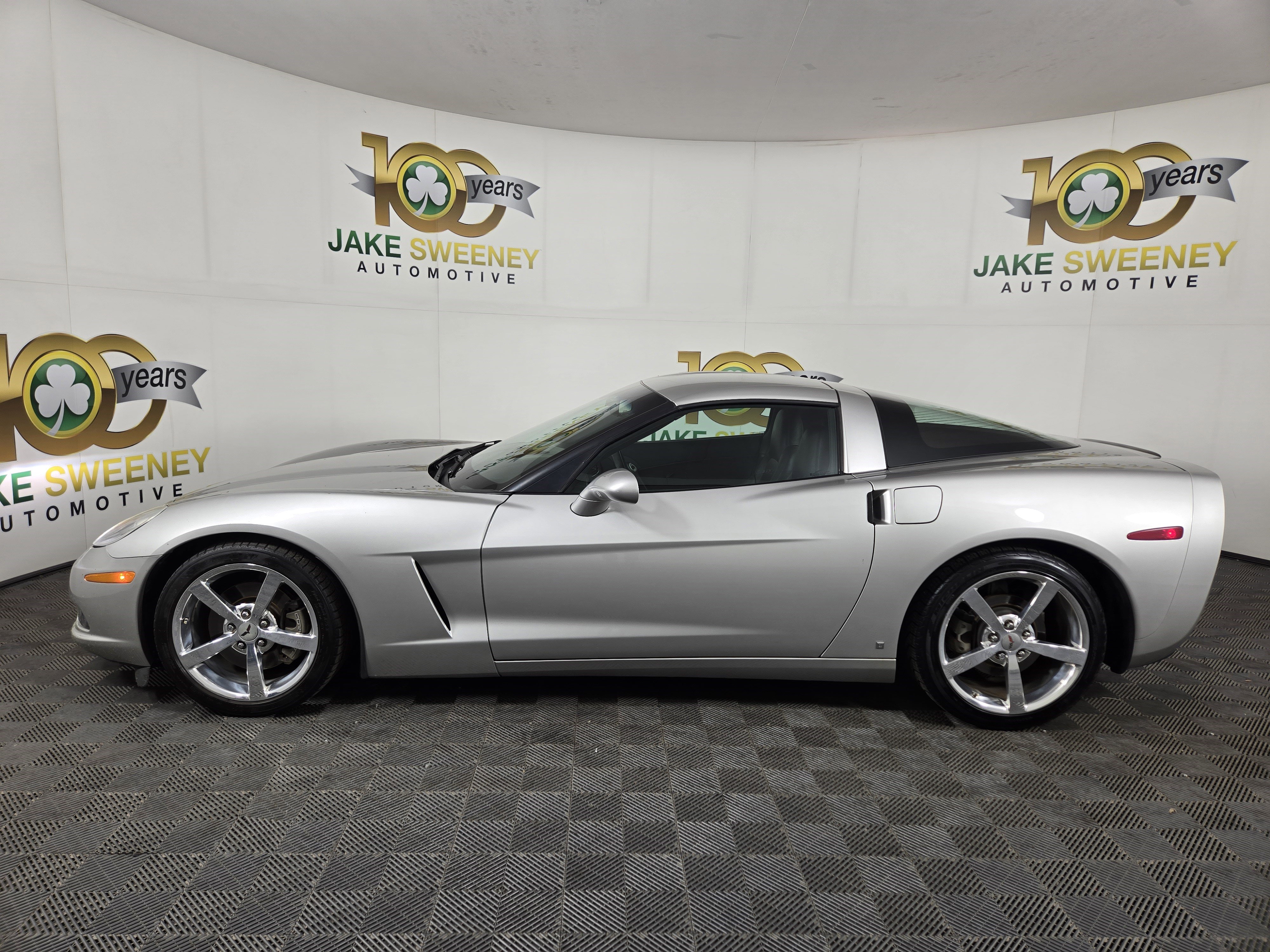 Used 2008 Chevrolet Corvette Coupe image 4