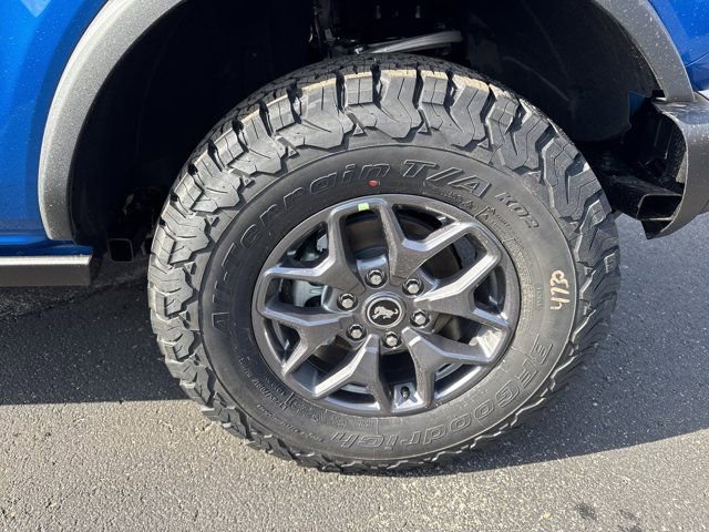 New 2025 Ford Bronco Badlands image 4