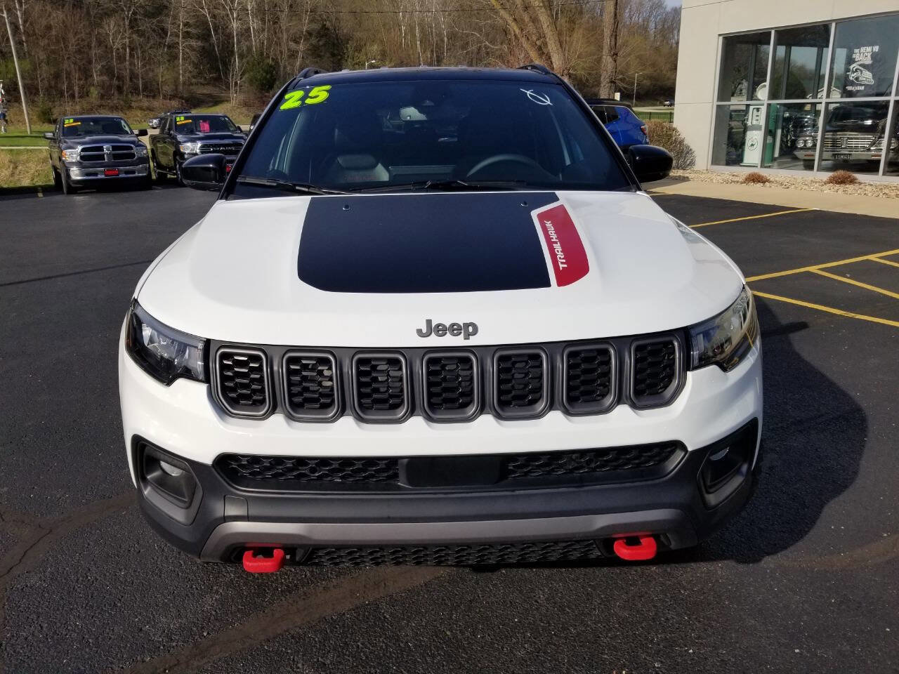 Certified 2025 Jeep Compass Trailhawk w/ Trailer Tow Group AWD/4WD image 2