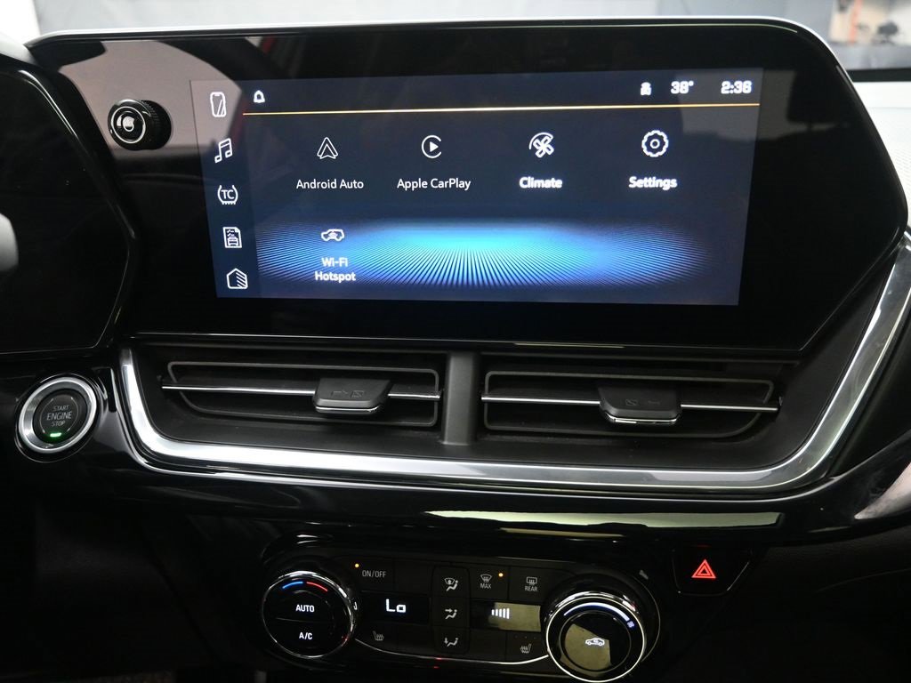 Used 2024 Chevrolet Trax ACTIV w/ Sunroof Package image 11