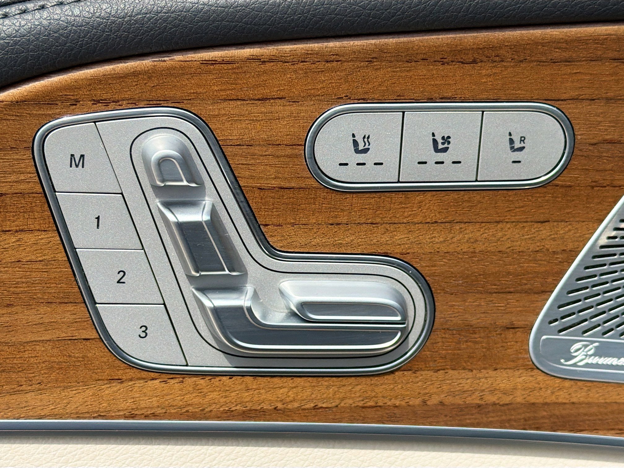 Used 2020 Mercedes-Benz GLS 450 4MATIC image 26