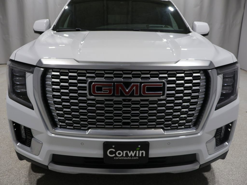 Used 2024 GMC Yukon XL Denali w/ Denali Reserve Package AWD/4WD image 8