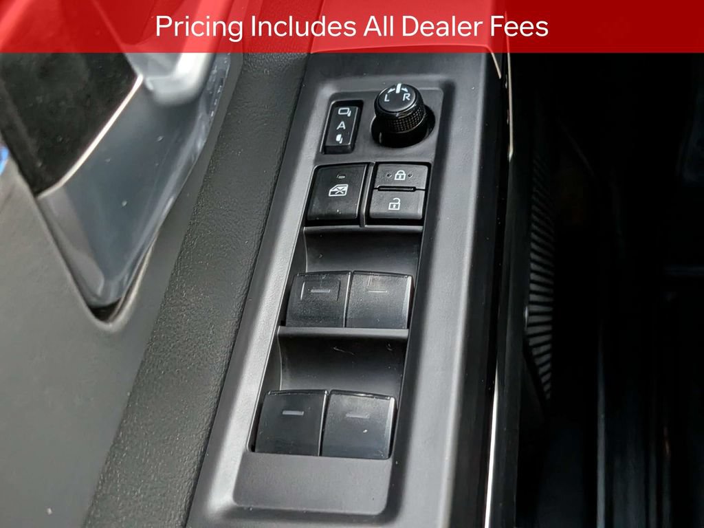 Used 2024 Toyota Tundra Platinum AWD/4WD image 26