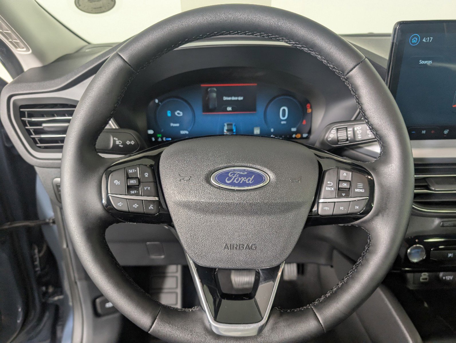New 2025 Ford Escape SE w/ PHEV Premium Package image 13