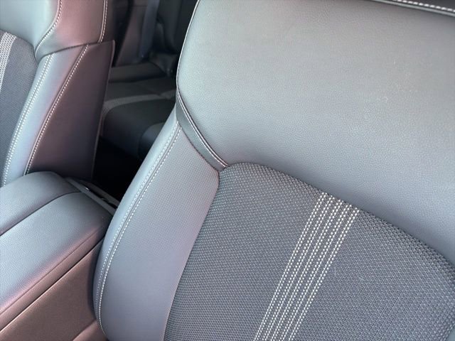 Used 2025 MAZDA CX-50 AWD 2.5 S w/ Weather Package image 16