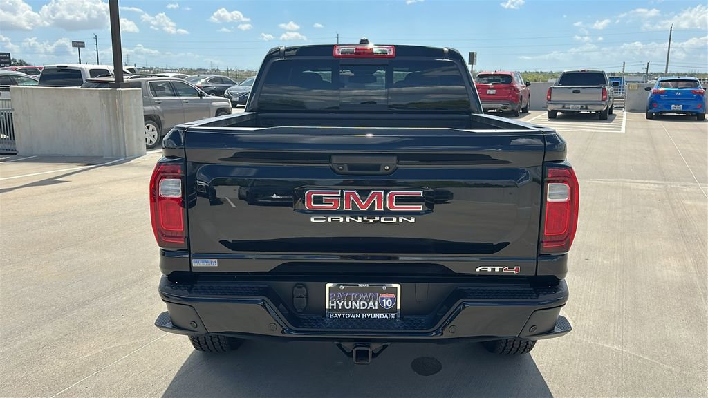Used 2025 GMC Canyon AT4 image 12