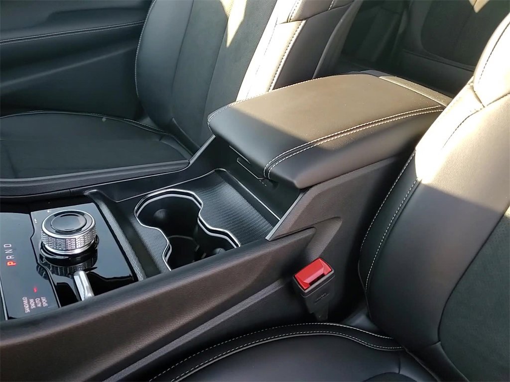 New 2026 Jeep Grand Cherokee Altitude image 18