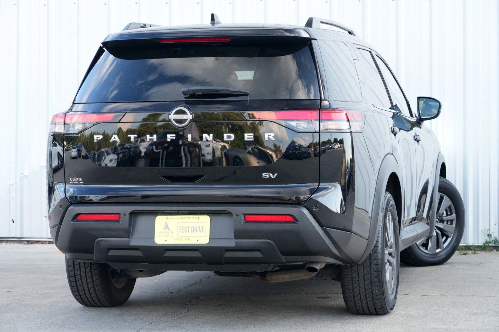 Used 2022 Nissan Pathfinder SV image 4