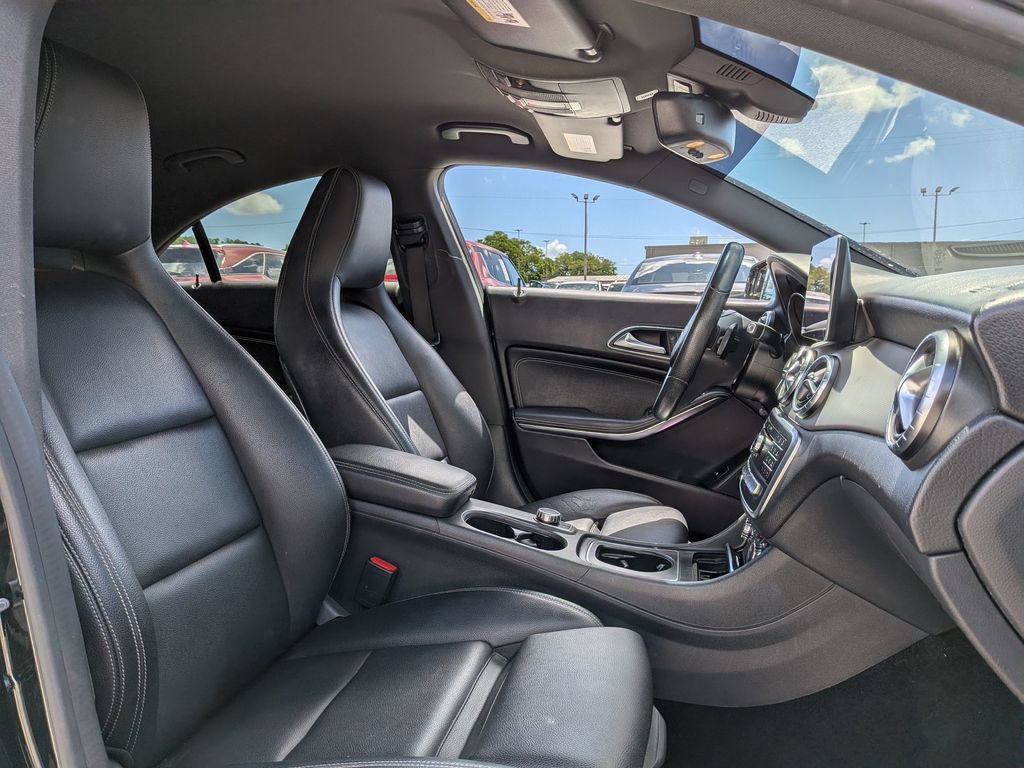Used 2018 Mercedes-Benz CLA 250 image 30