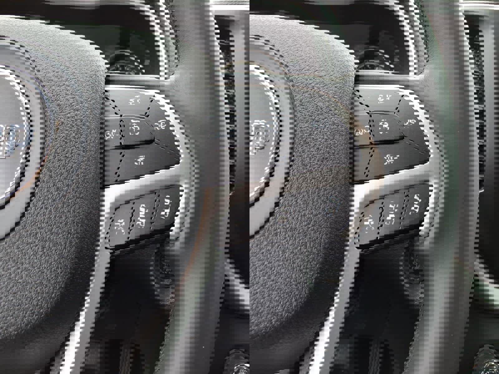 Used 2014 Jeep Cherokee Trailhawk w/ Technology Group image 25