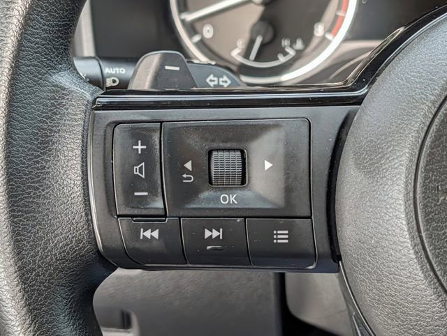 Used 2023 Nissan Rogue SV FWD image 23