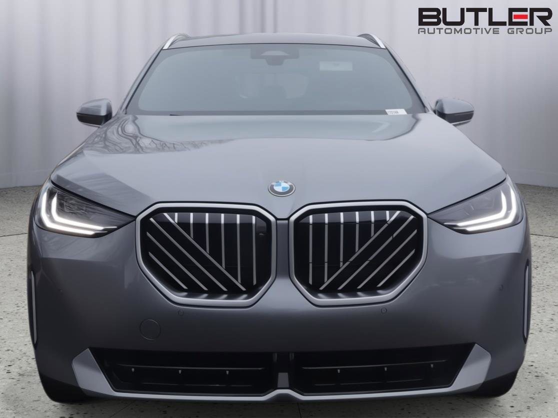 Used 2026 BMW X3 xDrive30 w/ Premium Package image 2