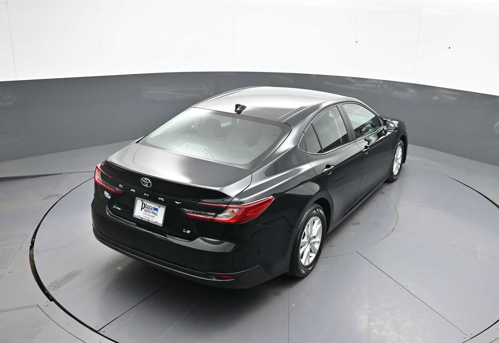 Used 2026 Toyota Camry LE FWD image 36