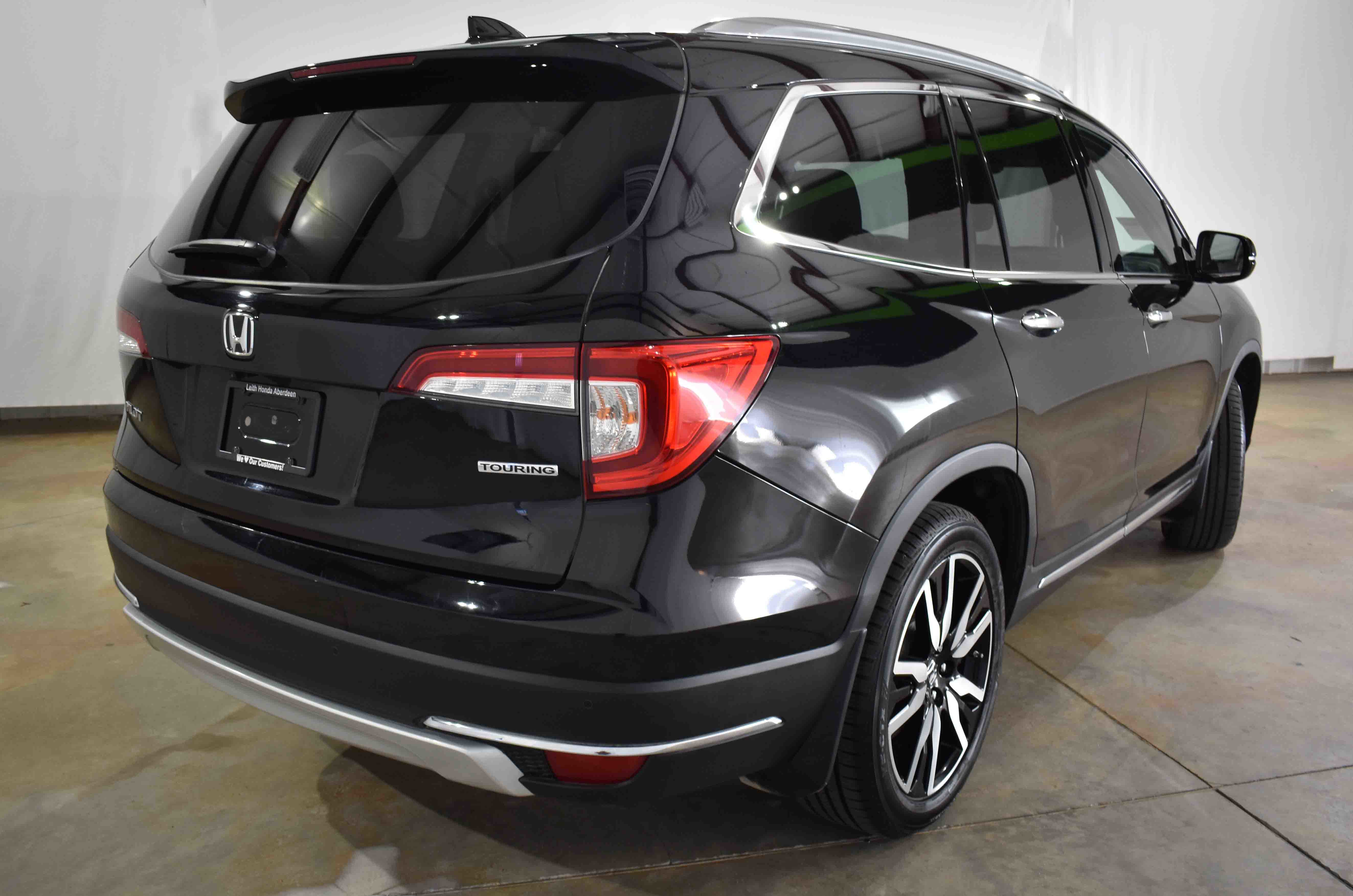 Certified 2021 Honda Pilot Touring image 9