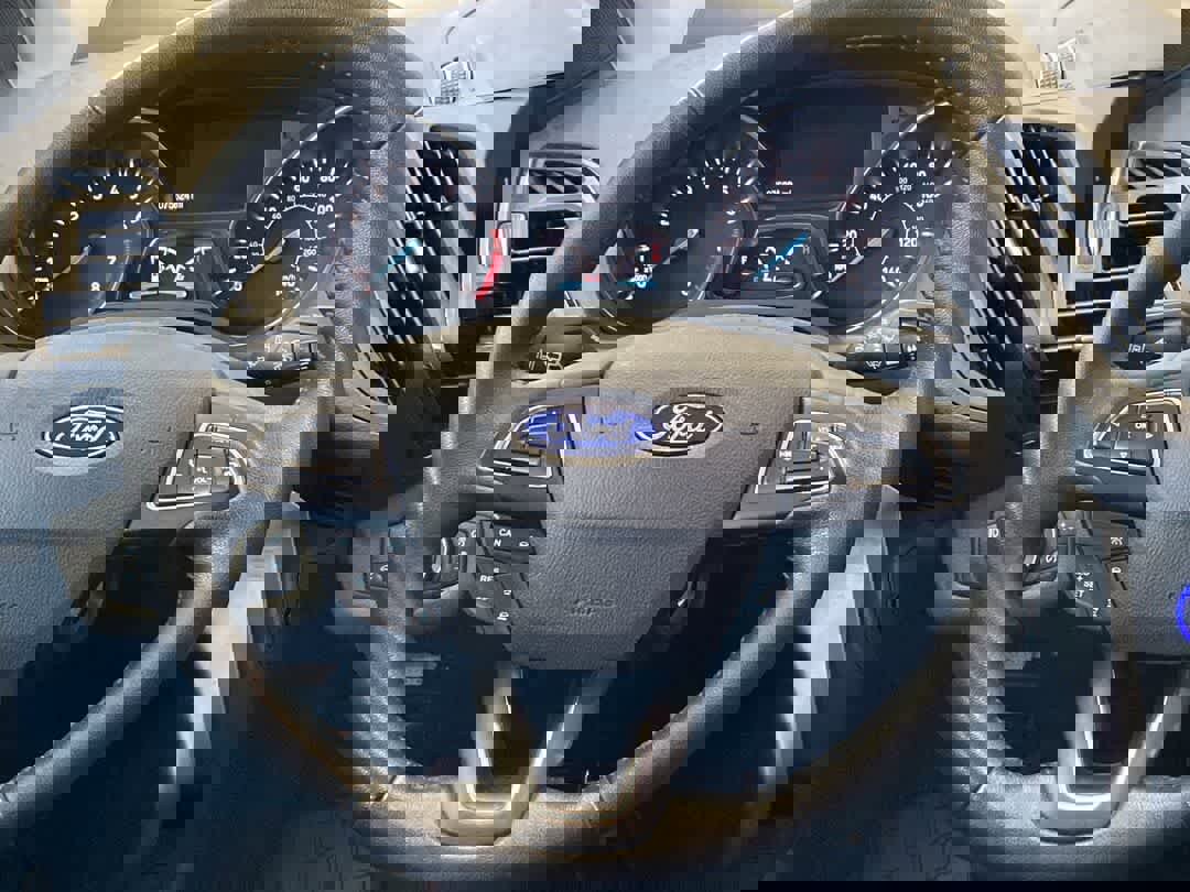 Used 2018 Ford Escape SEL w/ Ford Safe & Smart Package image 17