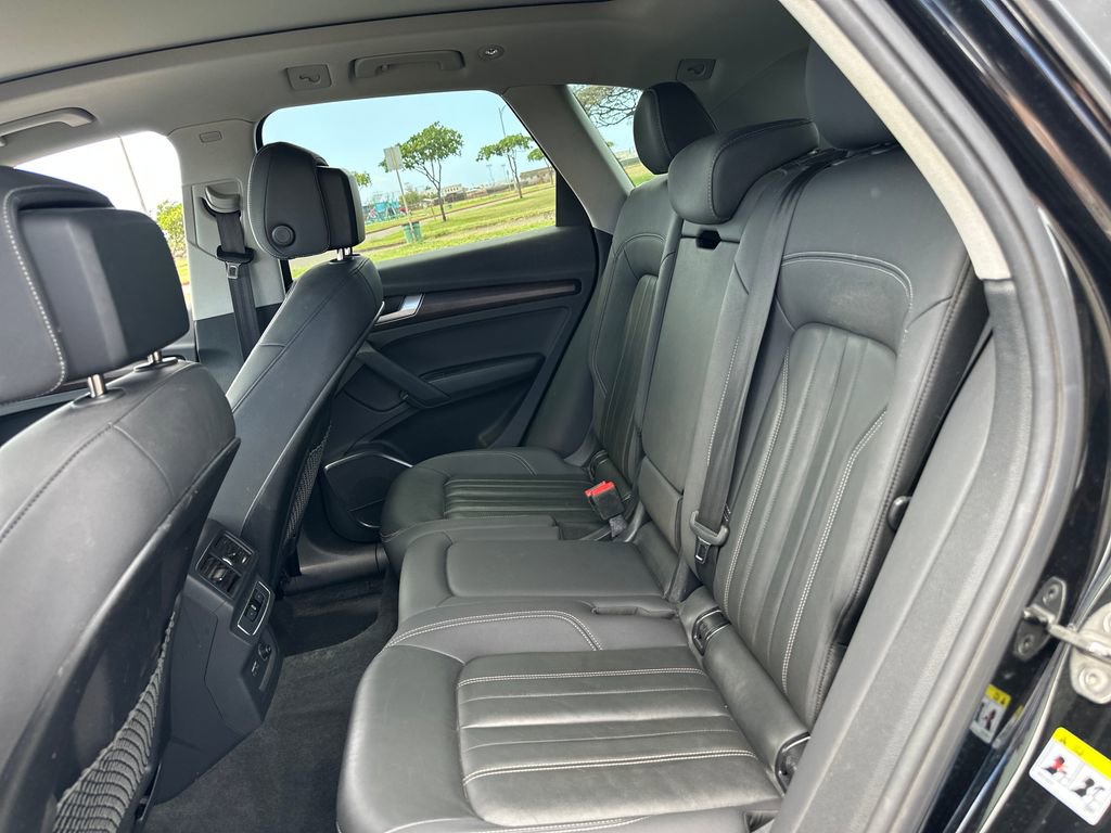 Used 2023 Audi Q5 2.0T Premium w/ Convenience Package image 22