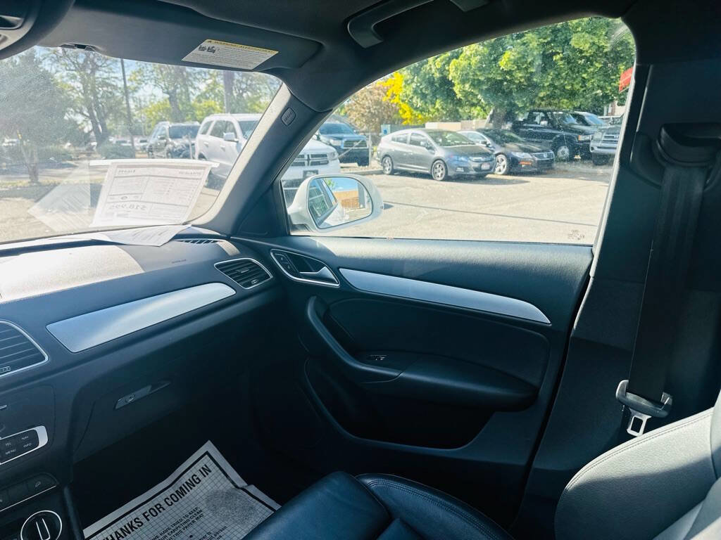 Used 2018 Audi Q3 2.0T Premium w/ Convenience Package image 14