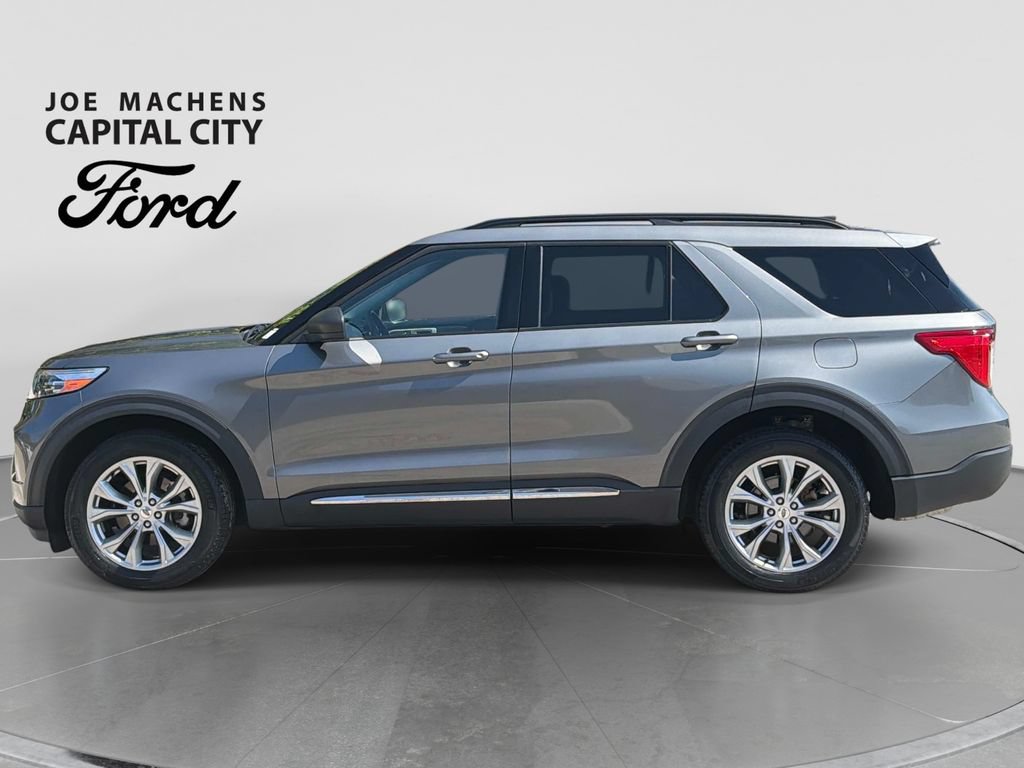 Used 2023 Ford Explorer XLT w/ Equipment Group 202A AWD/4WD image 8