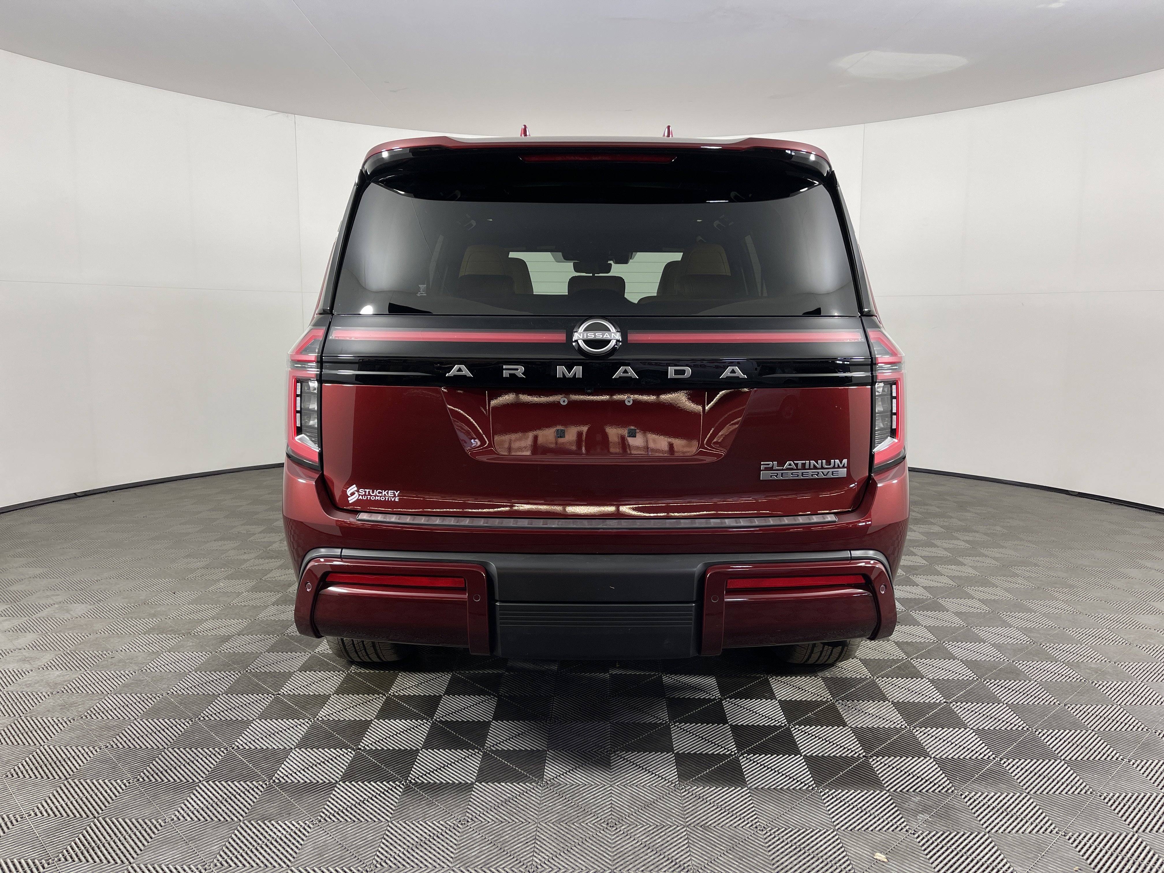 Used 2025 Nissan Armada Platinum Reserve image 4