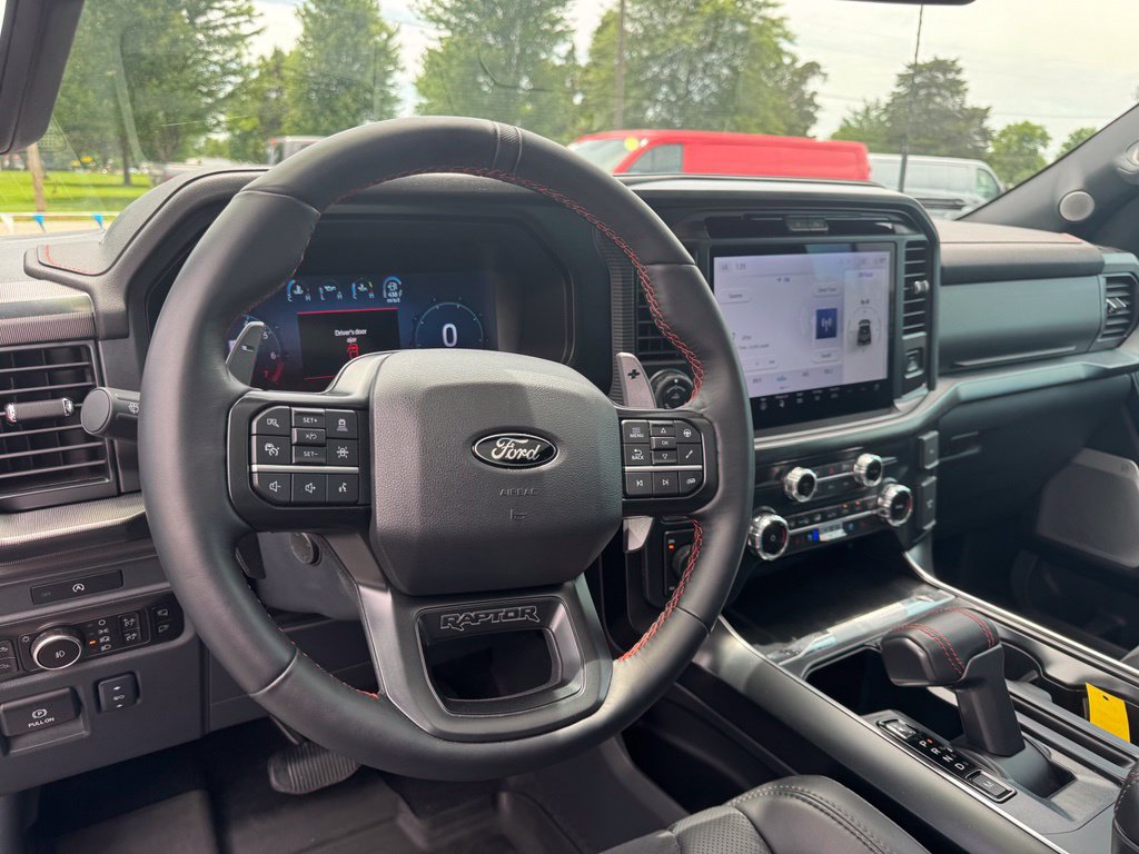 Used 2025 Ford F150 Raptor AWD/4WD image 7