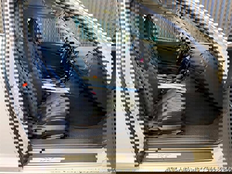 Used 2005 MAZDA RX-8 w/ AT Grand Touring Pkg image 32