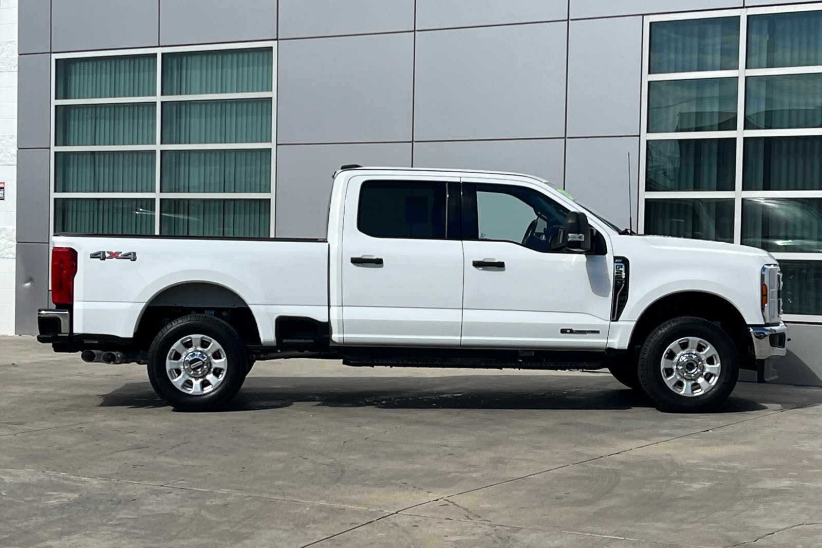 Used 2024 Ford F250 XLT video 3