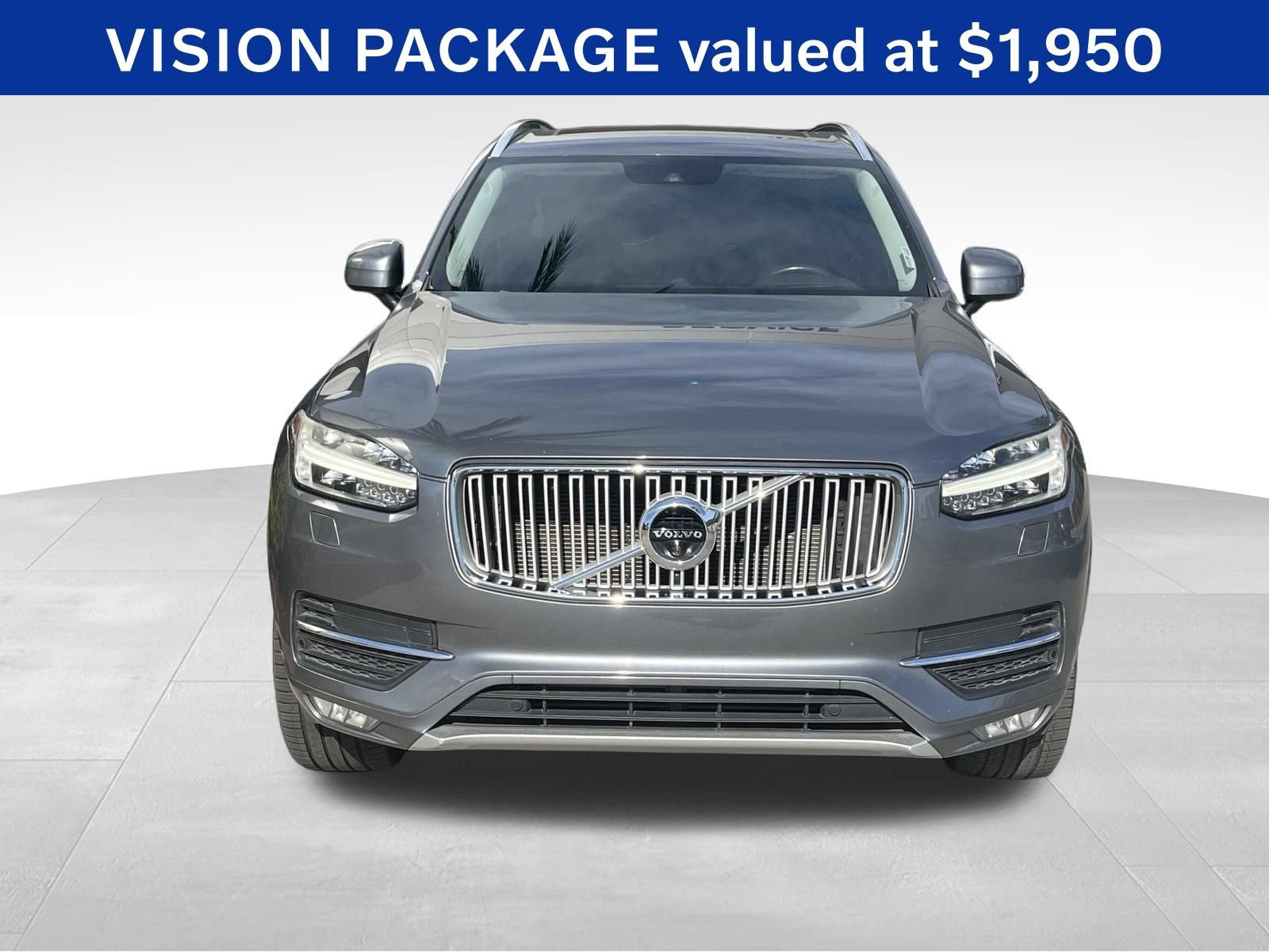 Used 2017 Volvo XC90 T6 Inscription w/ Vision Package AWD/4WD image 2