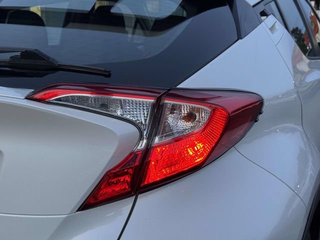 Used 2021 Toyota C-HR LE FWD image 15