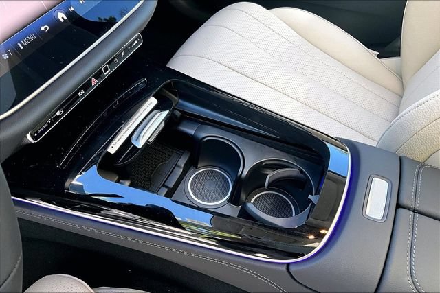 New 2026 Mercedes-Benz E 350 4MATIC Sedan image 9