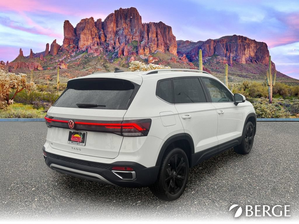 Used 2025 Volkswagen Taos SE FWD image 7