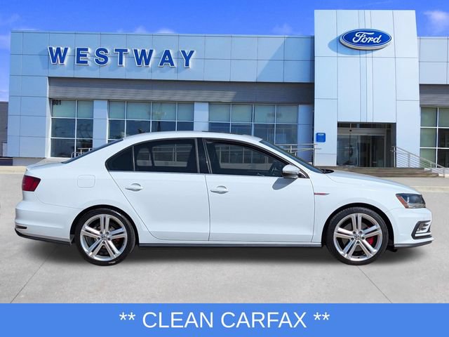 Used 2017 Volkswagen Jetta GLI FWD image 2
